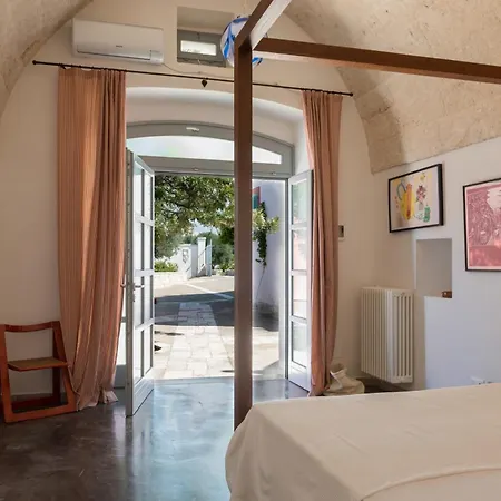Apulia Essence Heritage Retreat - Infinity Pool & Lush Gardens *