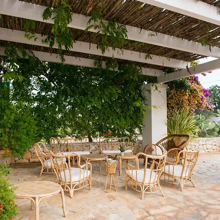 Villa Apulia Essence Heritage Retreat - Infinity Pool & Lush Gardens Monopoli