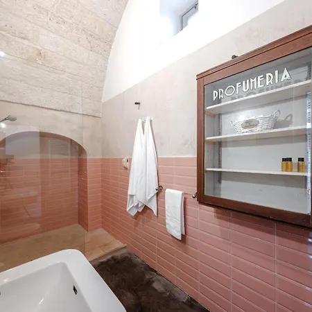 Helloapulia - Barbara - Luxury Retreat With Infinity Pool & Lush Gardens * Monopoli