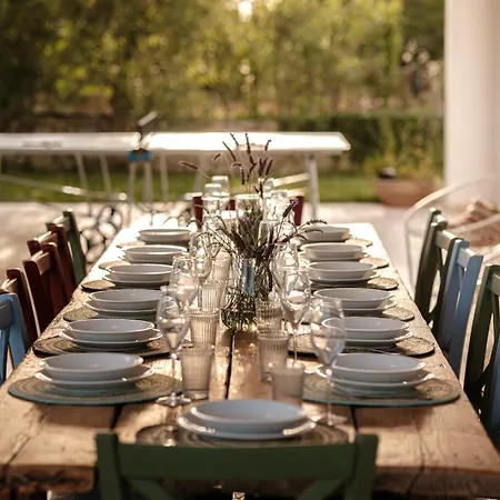 Helloapulia - Barbara - Luxury Retreat With Infinity Pool & Lush Gardens Villa *